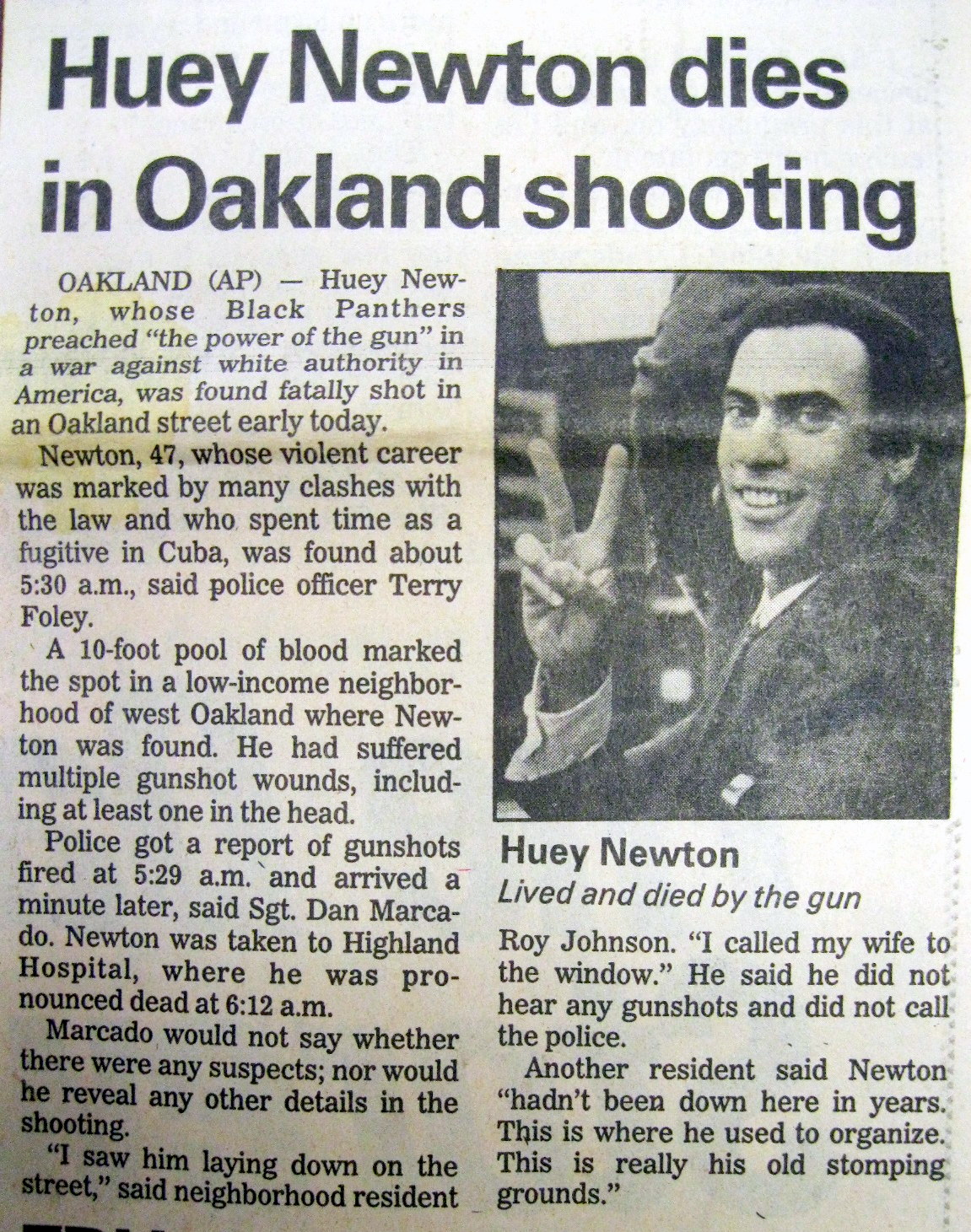 1989 CALIFORNIA newspaper Black Panther Party founder HUEY NEWTON SHOT